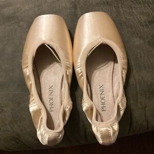 Phenix Women's Ballet Flats - Rose Gold-Brand New